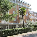 Bright Sea Front With Balcony *
